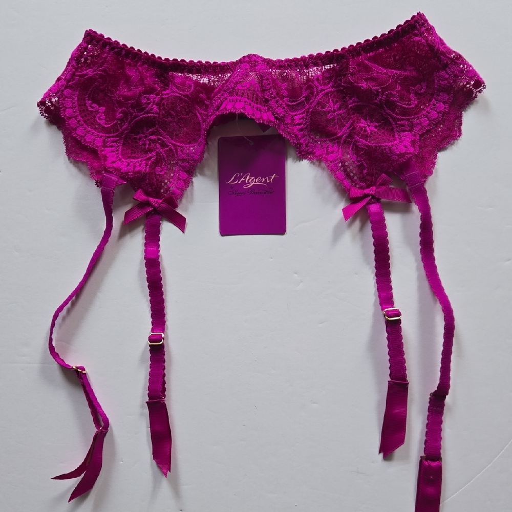 Agent Provocateur Fuchsia Lace Garter Belt